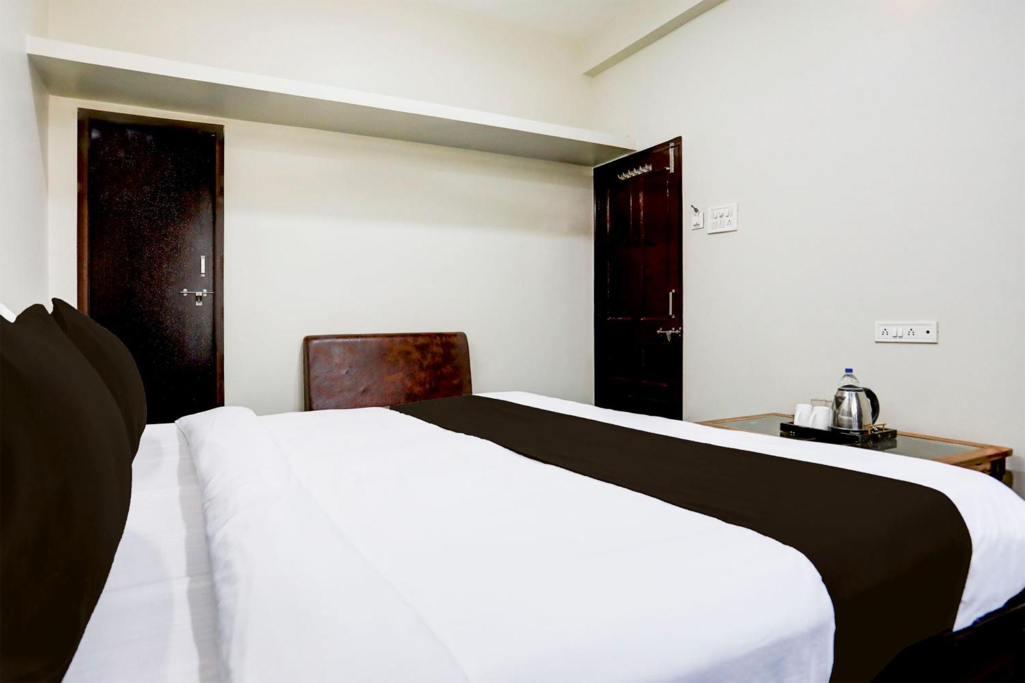 Hotel O The Baba Gest House Indore Luaran gambar